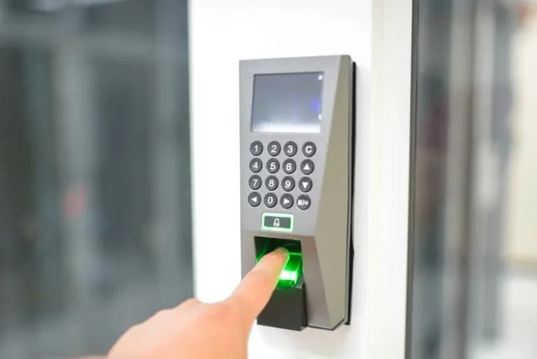 Biometrics-important-for-more-secure-and-efficient-ATMs-in-retail-environments