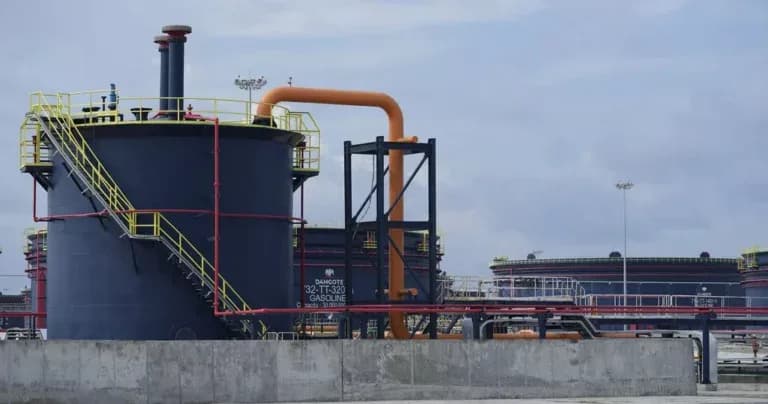 First crude shipment at Dangote refinery loaded