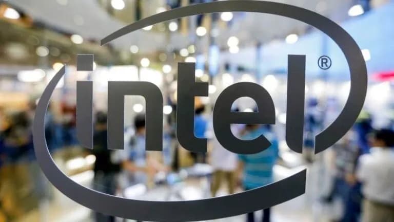Intel-Shares-Plunge-Over-30-in-April-Marking-Worst-Month-in-Two-Decades