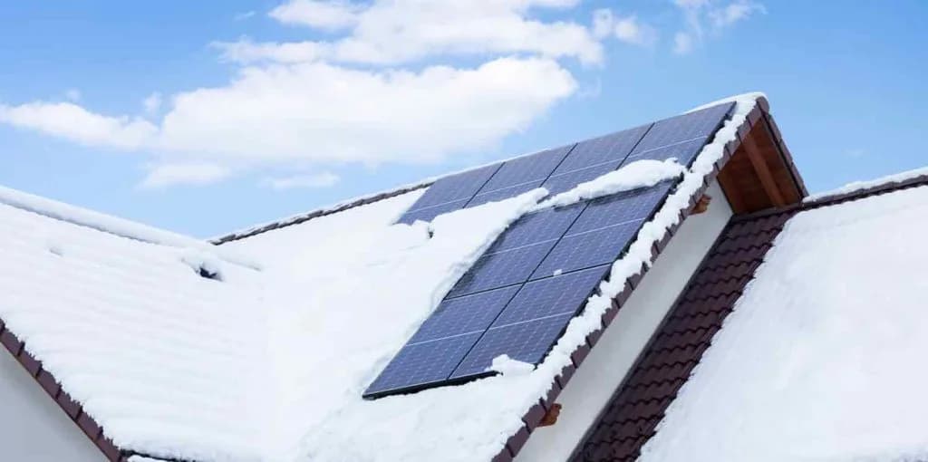 Practical-ways-to-maximise-your-solar-panel-performance-in-winter