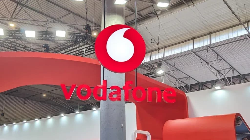 Vodafone Reduces Debt with €1.3 Billion Sale of Vantage Towers Stake