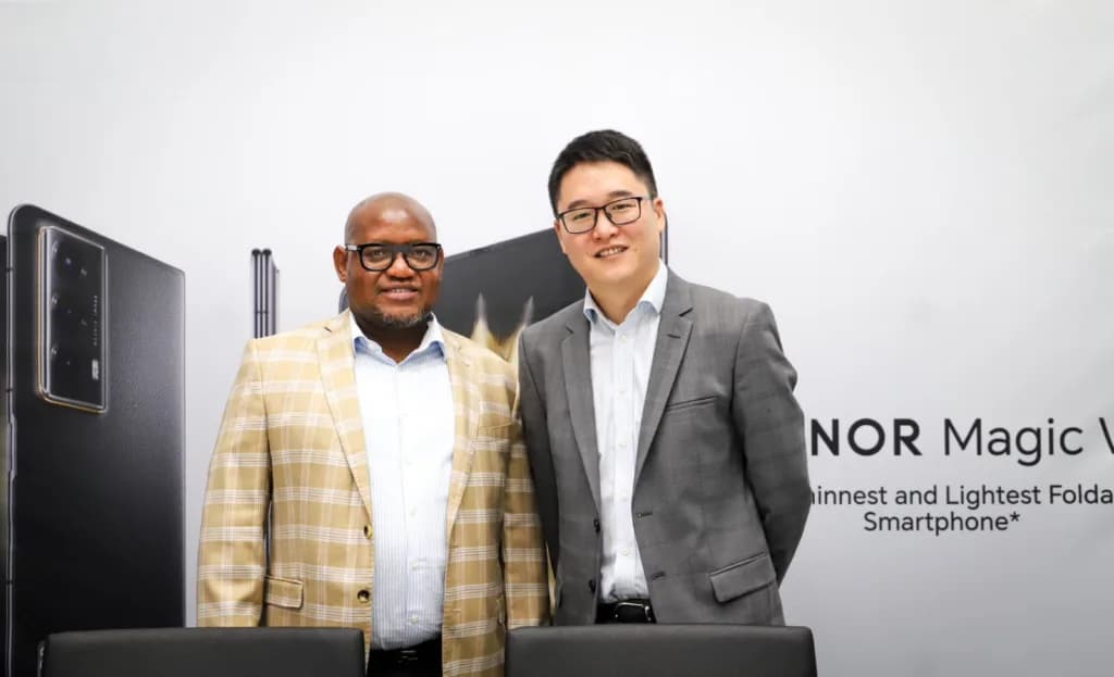 HONOR Reaffirms Commitment to ICT Sector in Deputy Minister Philly Mapulane's Site Visit