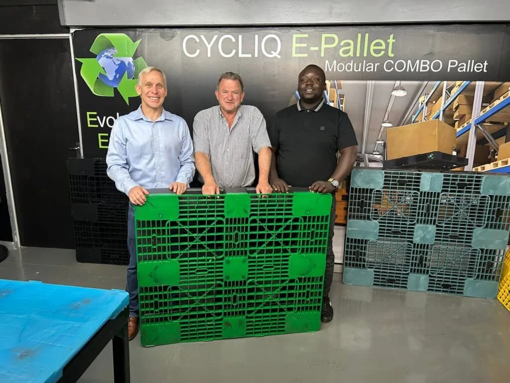 Tetra Pak® and Cycliq introduce Africa’s first recycled polyAl-based E-pallet