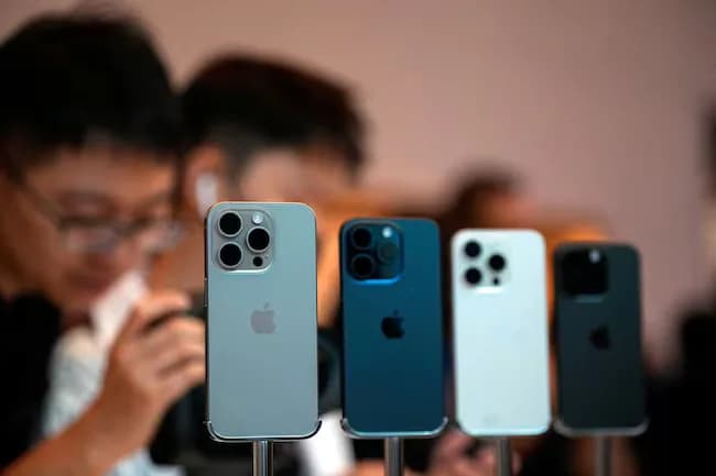 Apples-Push-for-Generative-AI-in-iPhones-Amid-Revenue-Decline-Focuses-on-China-Market-Revival