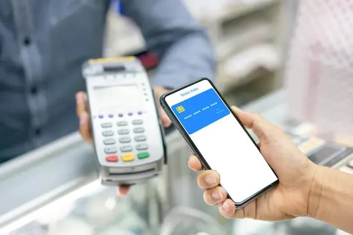 Mobile-Payments-Surpass-Physical-Wallets-in-South-Africa
