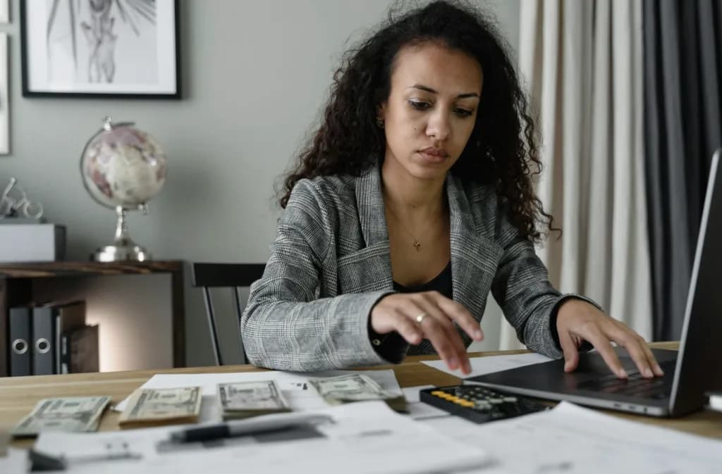 5 Reasons to Consider Payroll Outsourcing