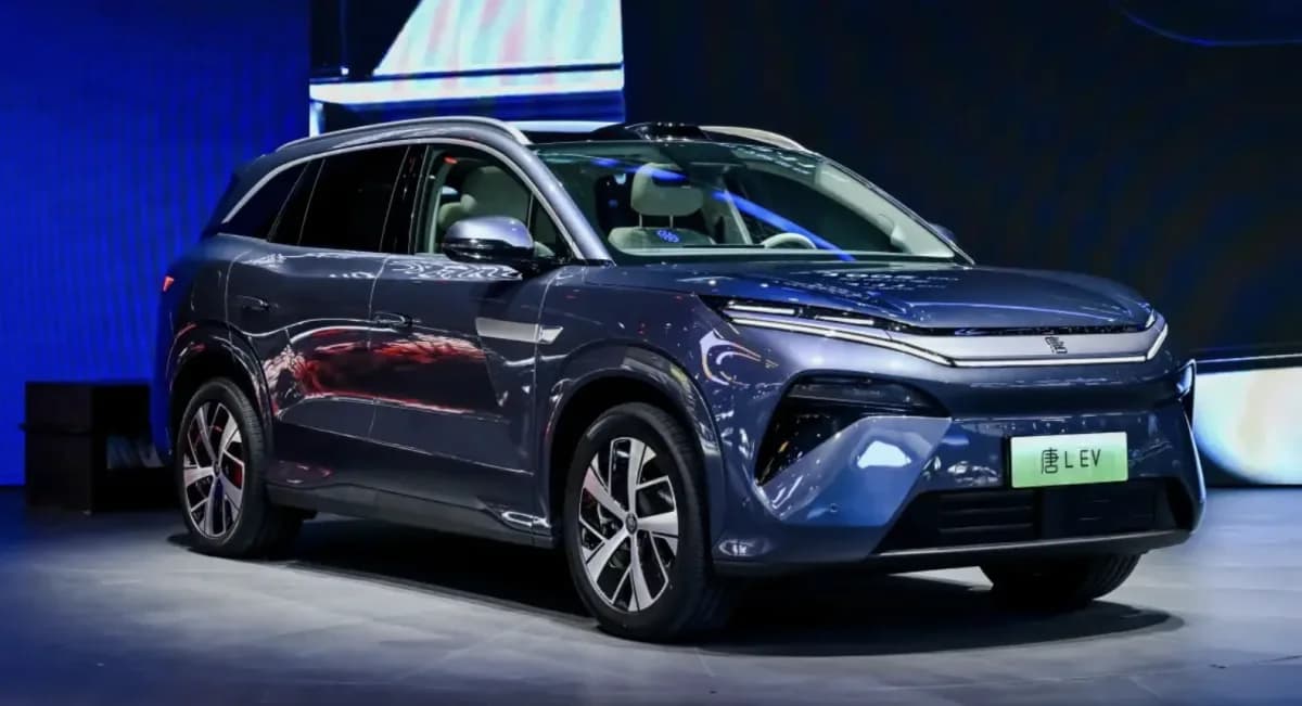 BYD Atto 8 Enters South Africa’s SUV Market