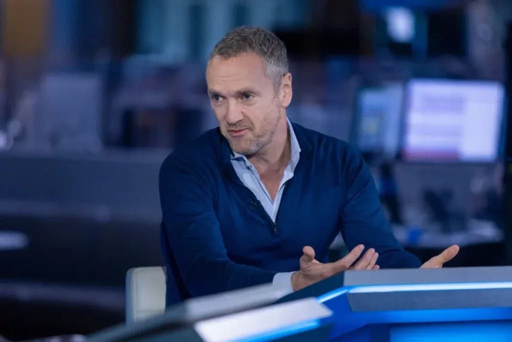 Former-Naspers-CEO-Bob-van-Dijk-Receives-R330-Million-and-More-to-Come