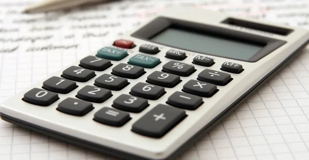 Macroeconomic-environment-and-increasing-debt-levels-outweigh-improved-GDP-growth-in-Q2-–-Experian-Report