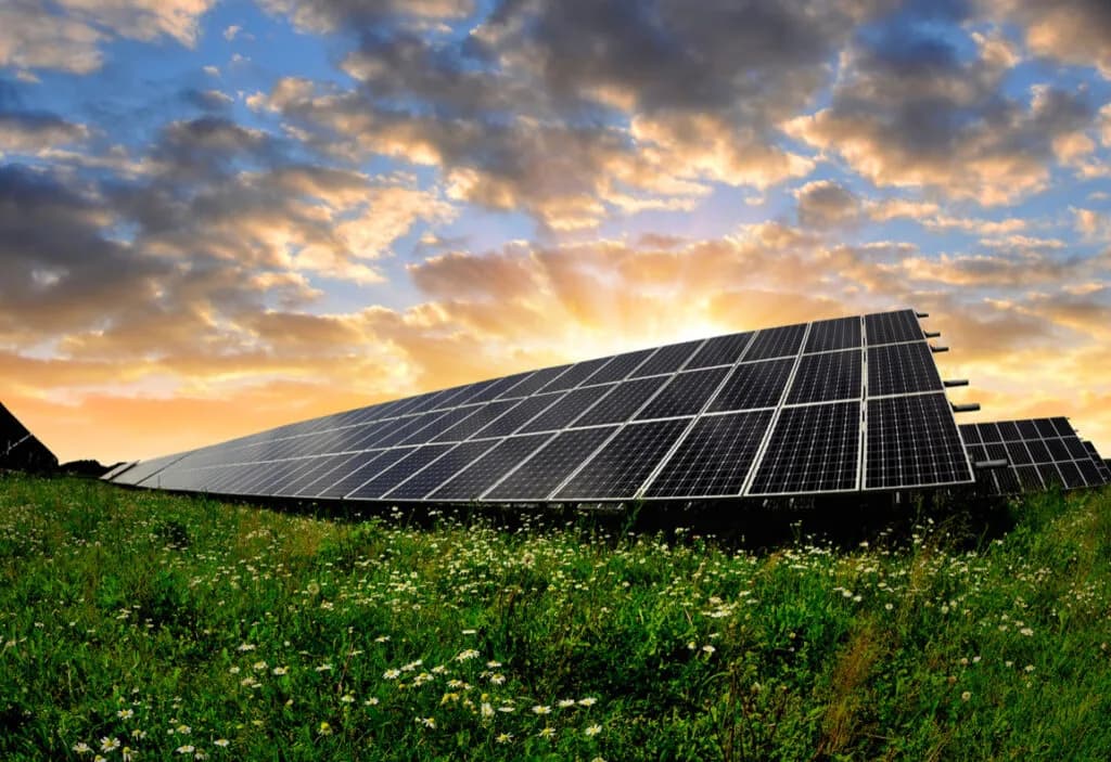 How to unlock cash flow by investing in a solar system