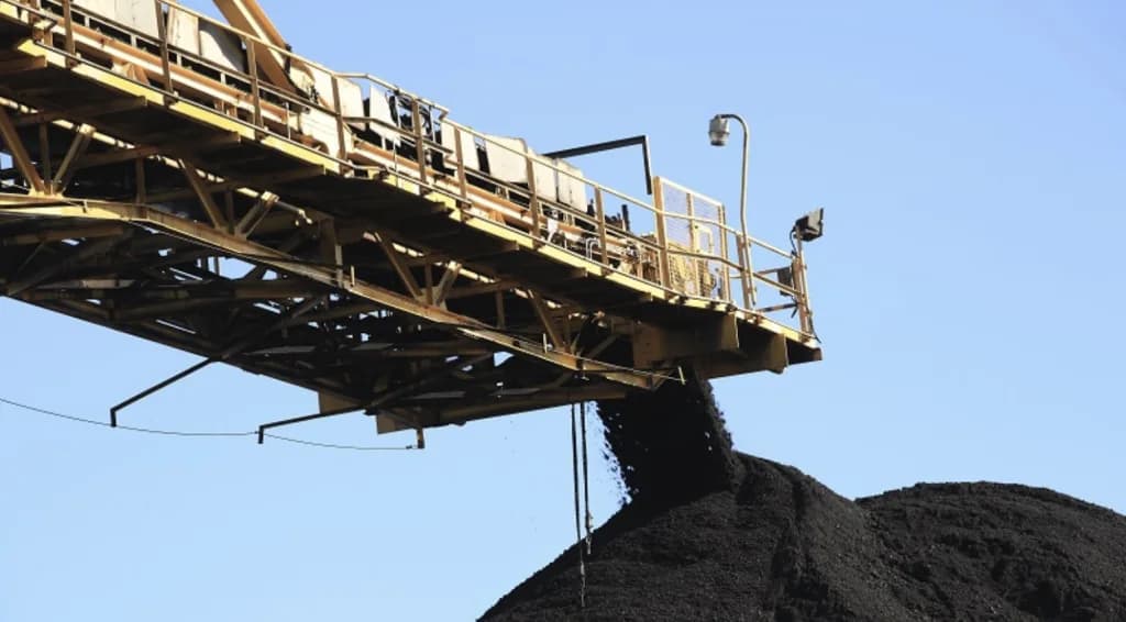 Zimbabwe’s Spodumene Exports Rise 30% Despite Low Lithium Prices
