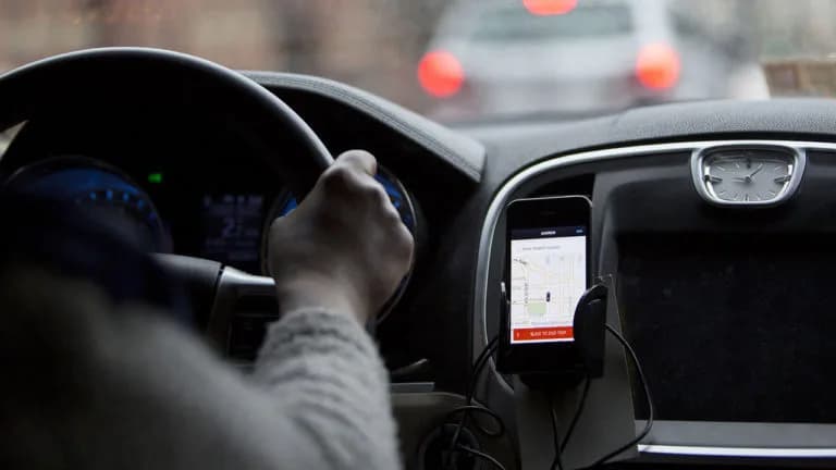 President-Cyril-Ramaphosa-Signs-Landmark-Legislation-to-Regulate-Ride-Hailing-Services-in-SA