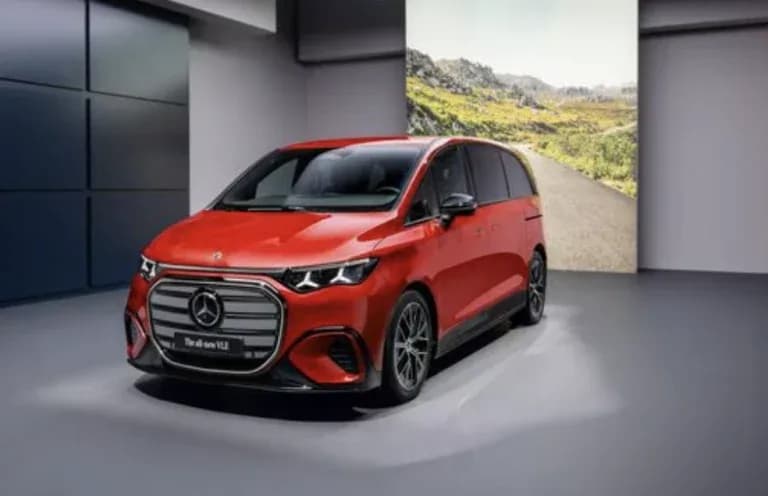 Mercedes-Benz Unveils VLE Electric Van with 700 km Range
