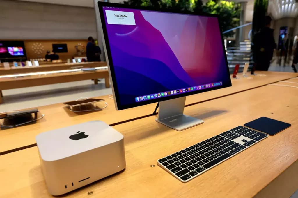 Apple Plans Major Revamp for Mac Line with New AI-Driven Processors