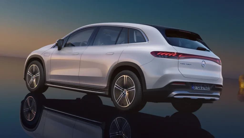 Major-challenges-ahead-for-BMW-Mercedes-Benz-and-other-luxury-car-brands-in-South-Africa