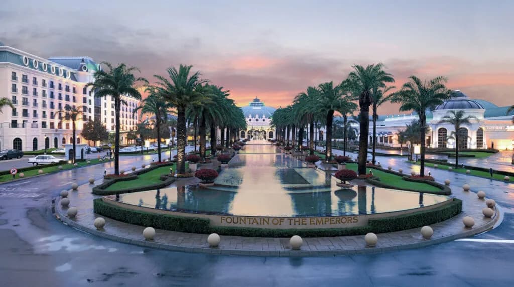 Sun International set to buy Emperors Palace Resort